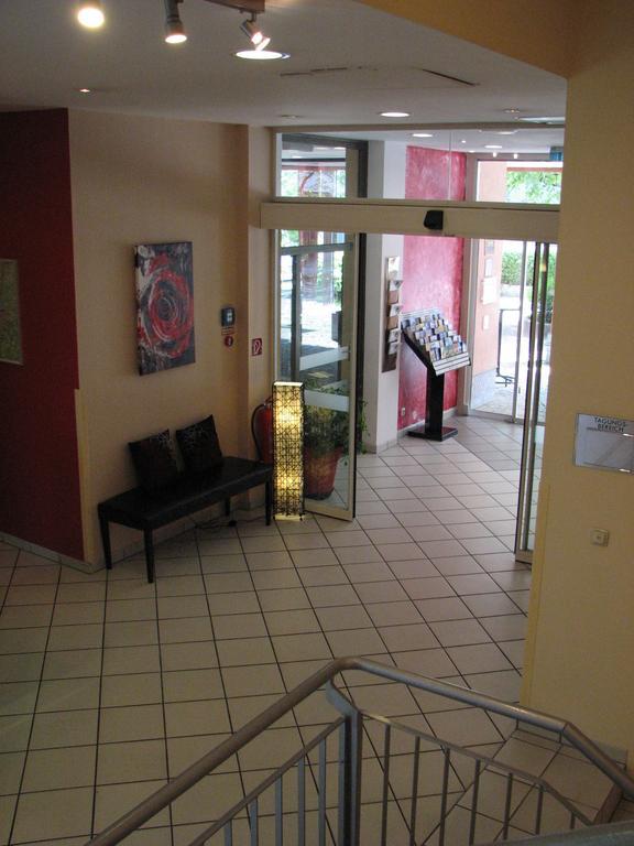 1, 2, Sleep Boardinghouse Unterschleissheim Zentrum Exterior foto