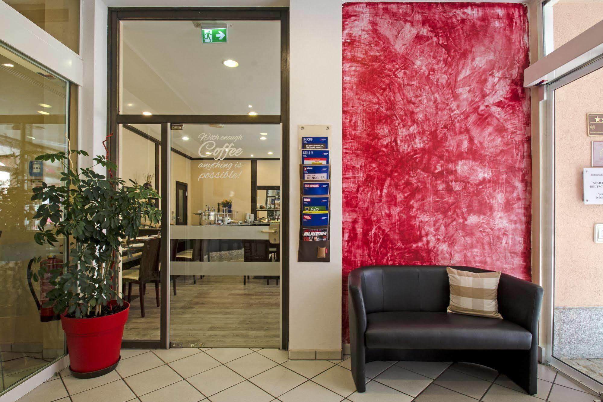 1, 2, Sleep Boardinghouse Unterschleissheim Zentrum Exterior foto